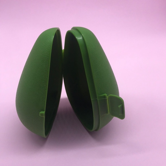 Tupperware Avocado Keeper - Picture 6 of 16